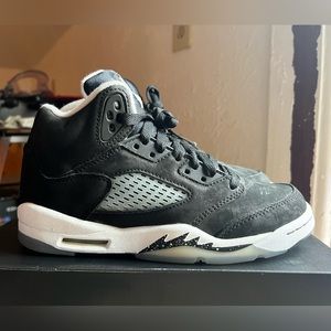 Jordan 5 Oreo Size: 4.5Y
